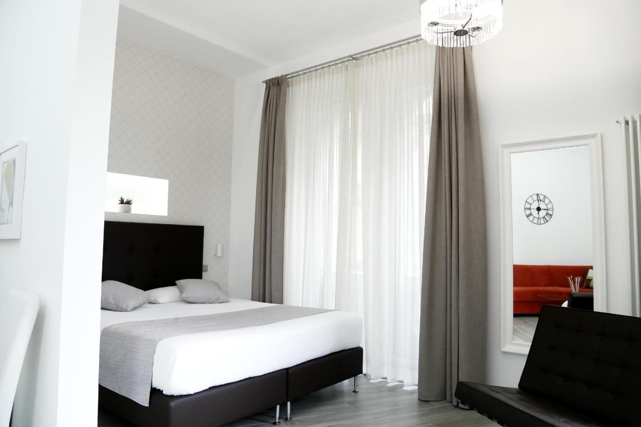 Duomo Platinum Apartments Napoli Exterior foto
