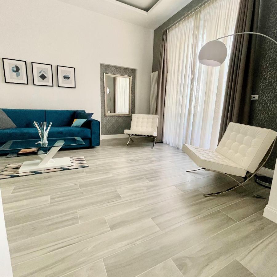 Duomo Platinum Apartments Napoli Exterior foto