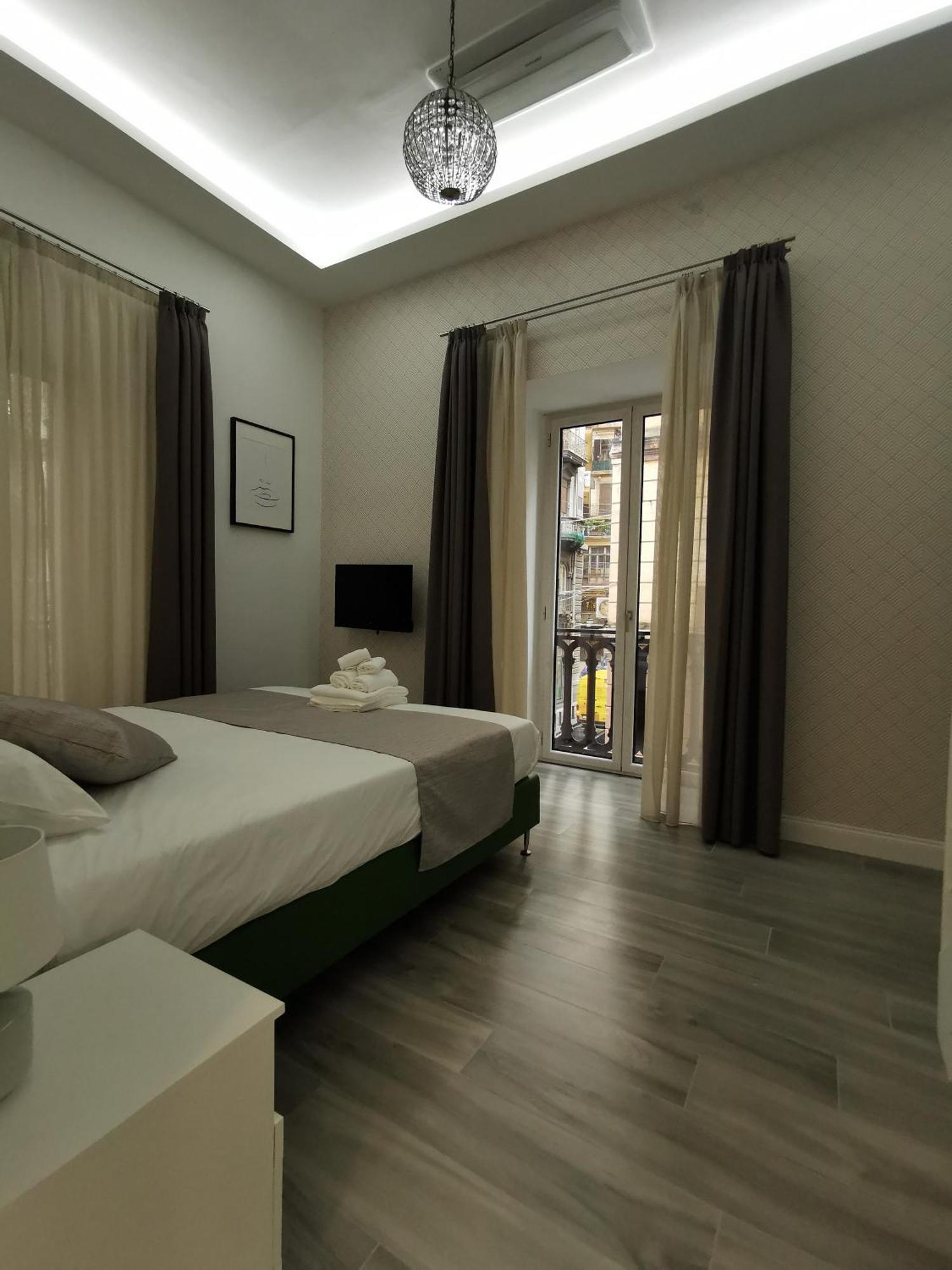 Duomo Platinum Apartments Napoli Cameră foto